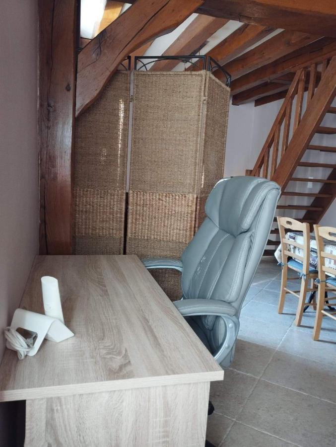 Apartmán Charmante Petite Maison De Bourg Autry-le-Chatel Exteriér fotografie